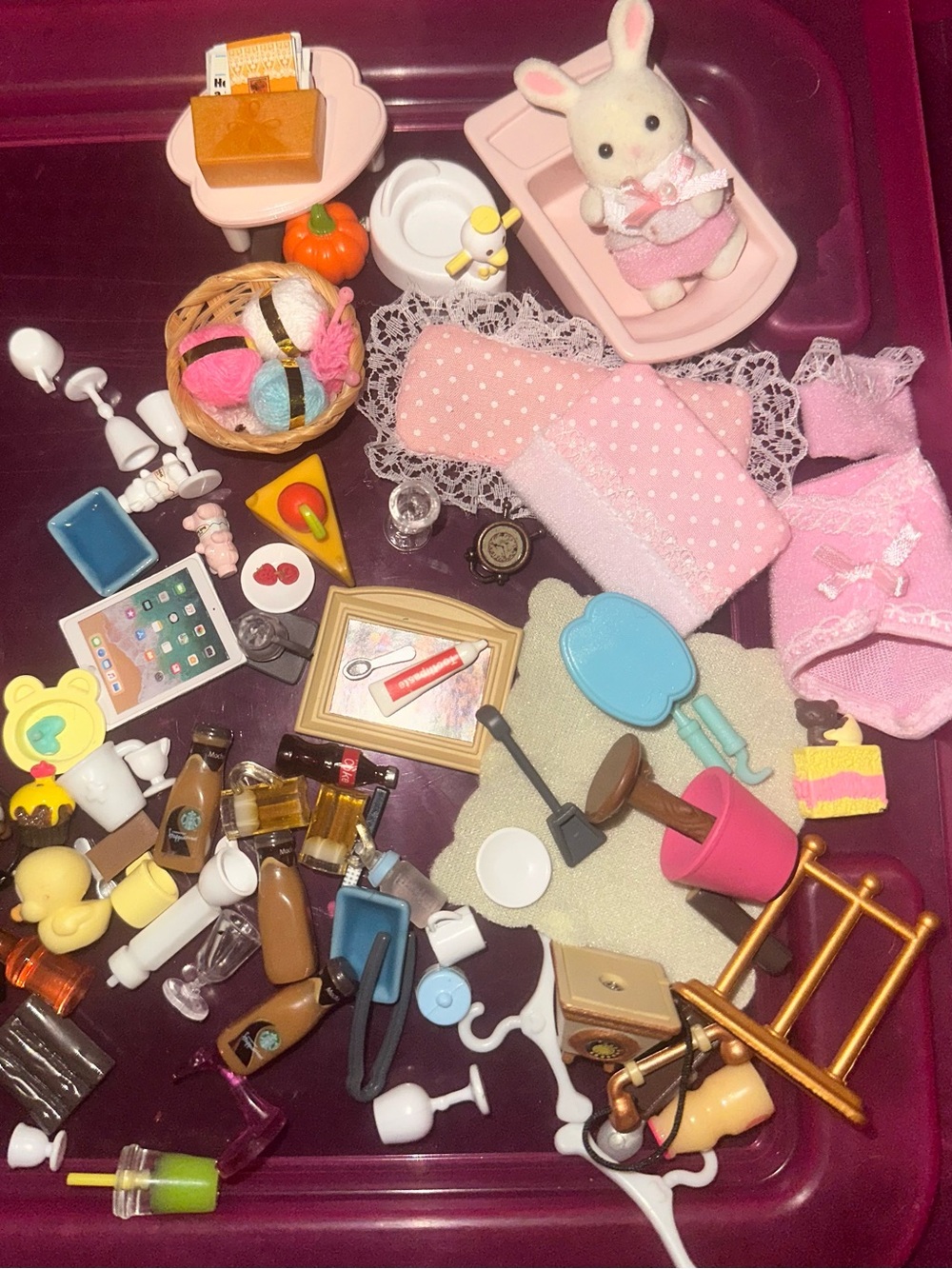 Calico Critters accessories lot